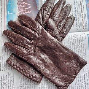 Vintage style women winter genuine leather gloves